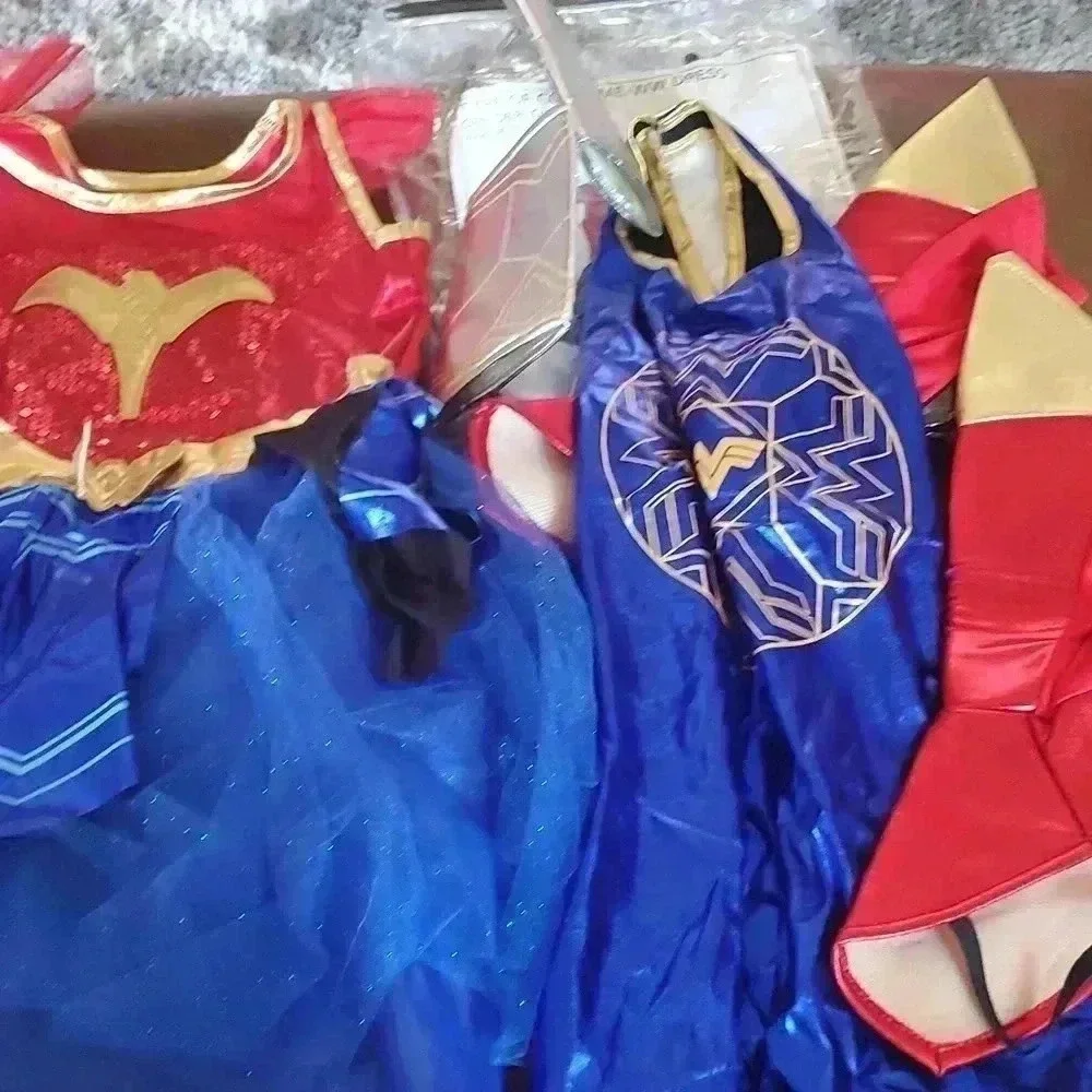 Kids size 7 wonder woman costume